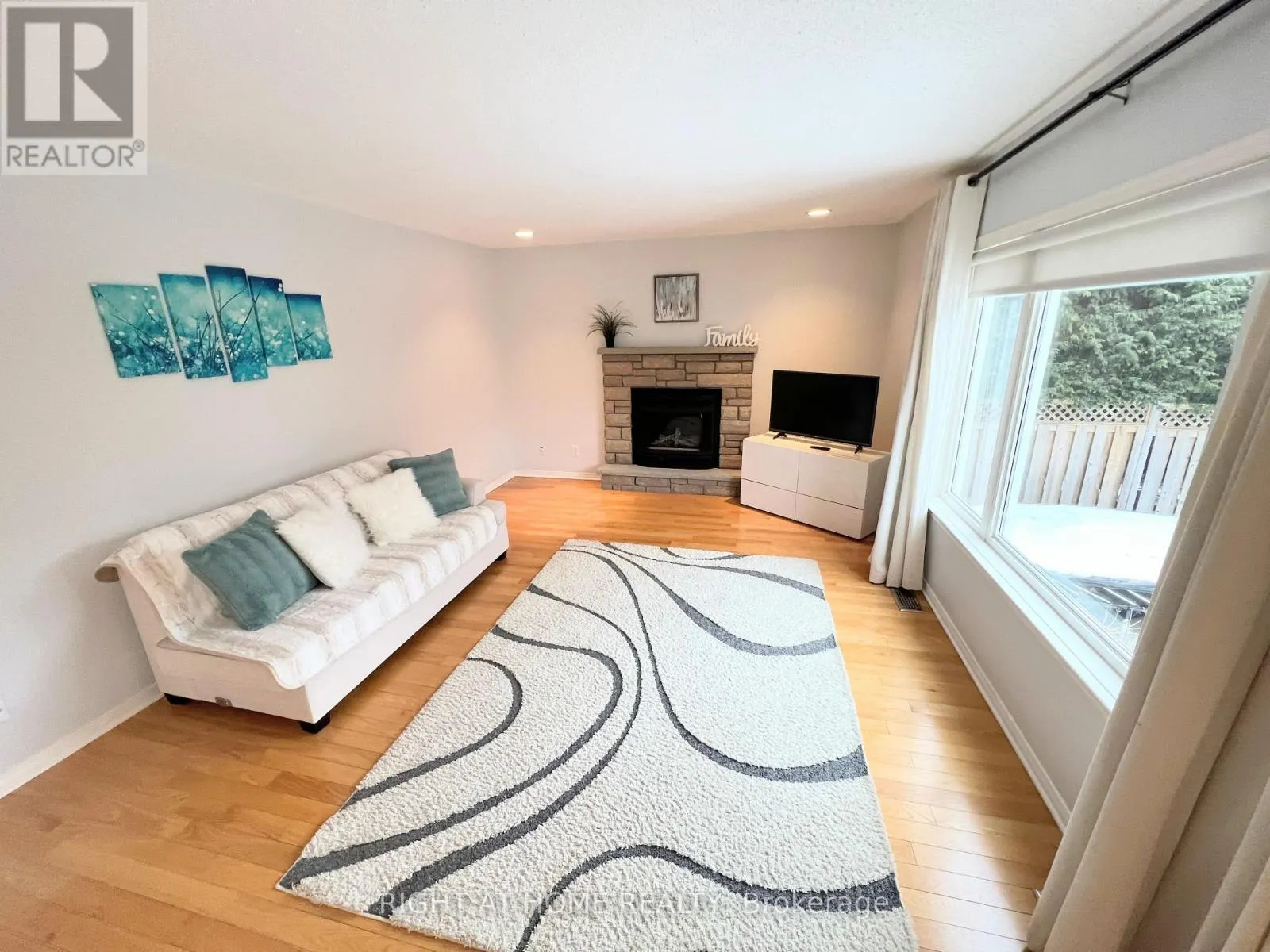 31 FORILLON CRESCENT