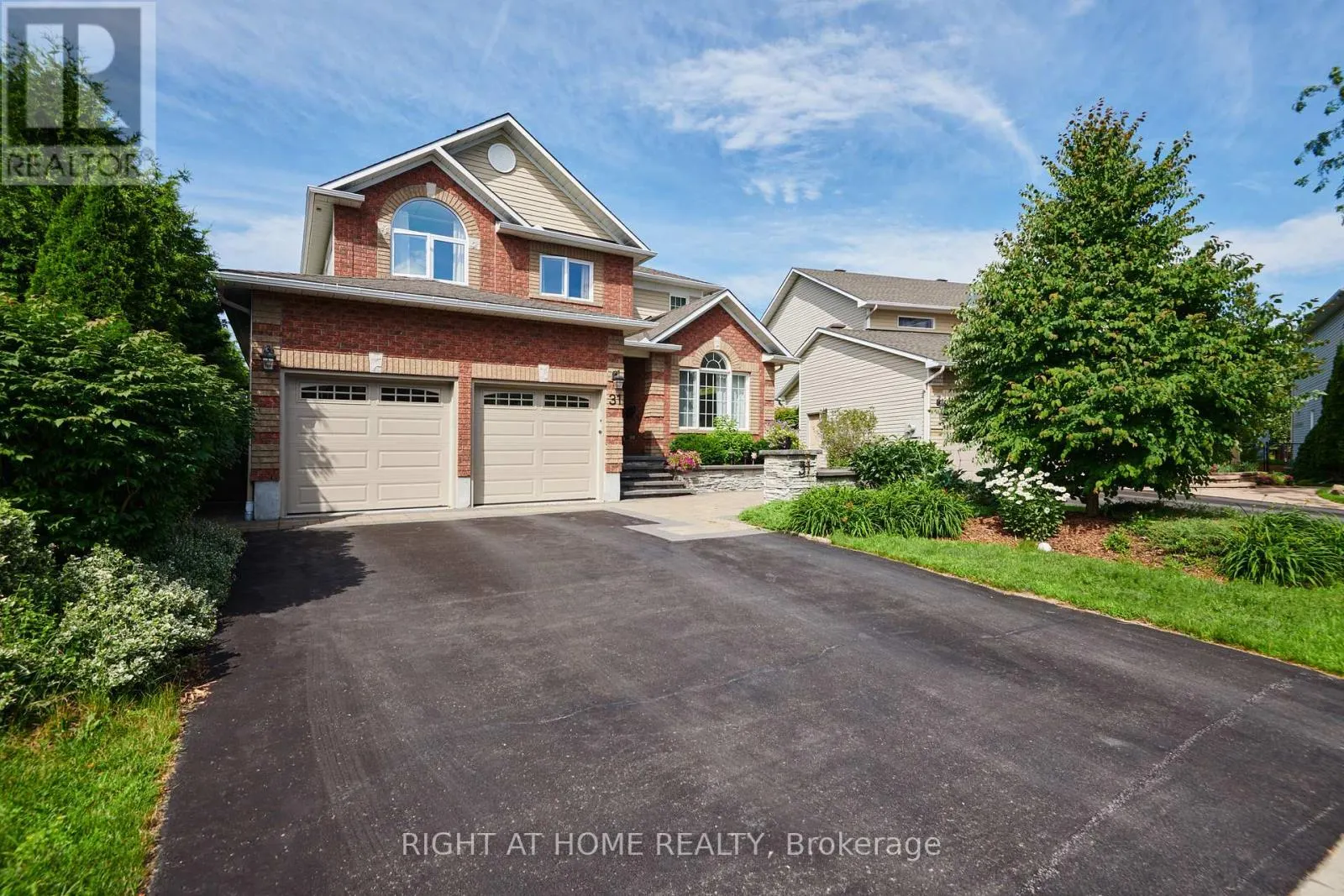 31 FORILLON CRESCENT