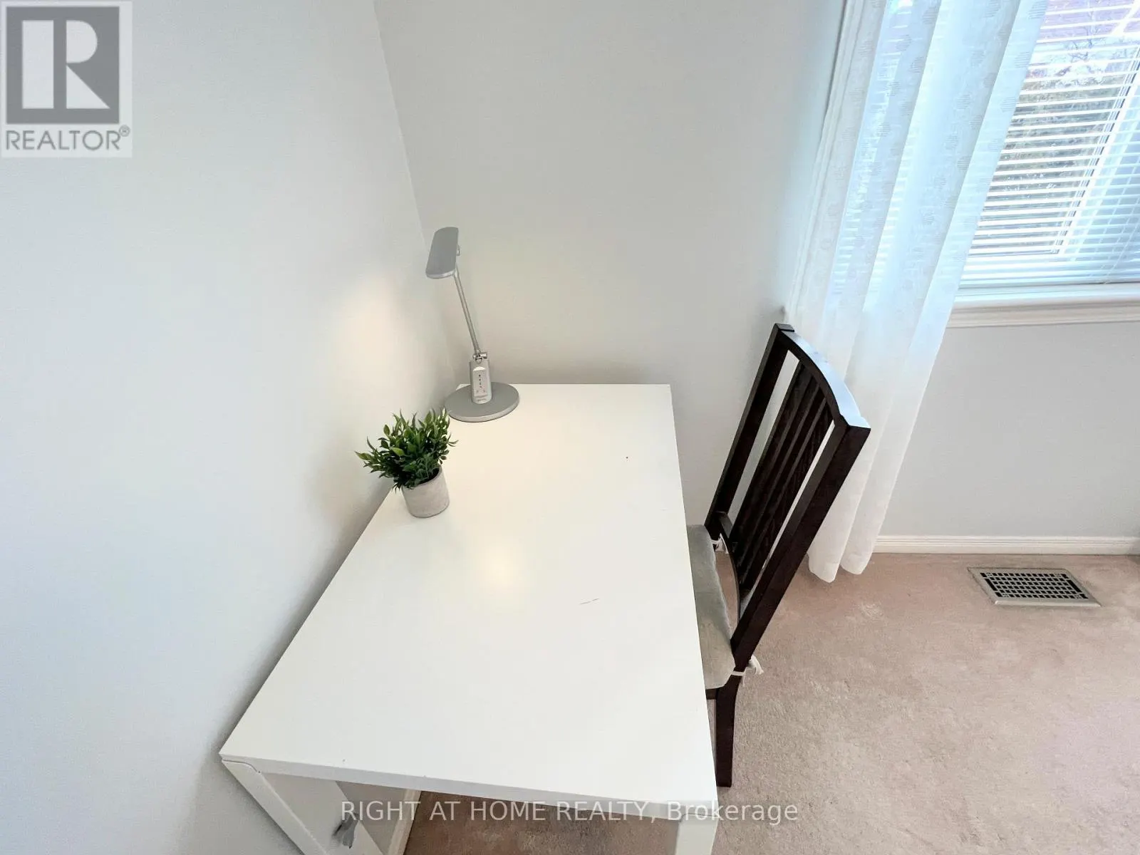 31 FORILLON CRESCENT