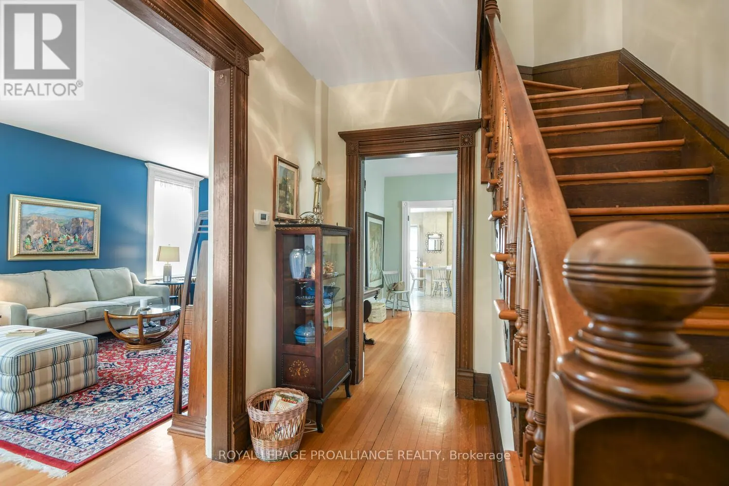 71 BETHUNE STREET