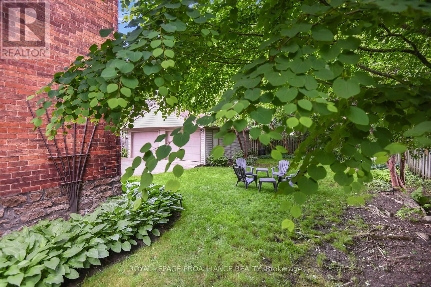 71 BETHUNE STREET