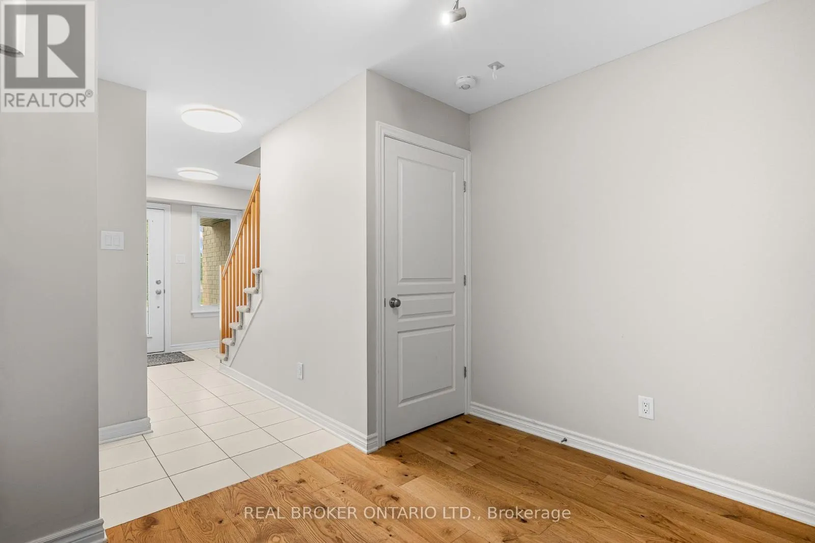 208 POPLIN STREET