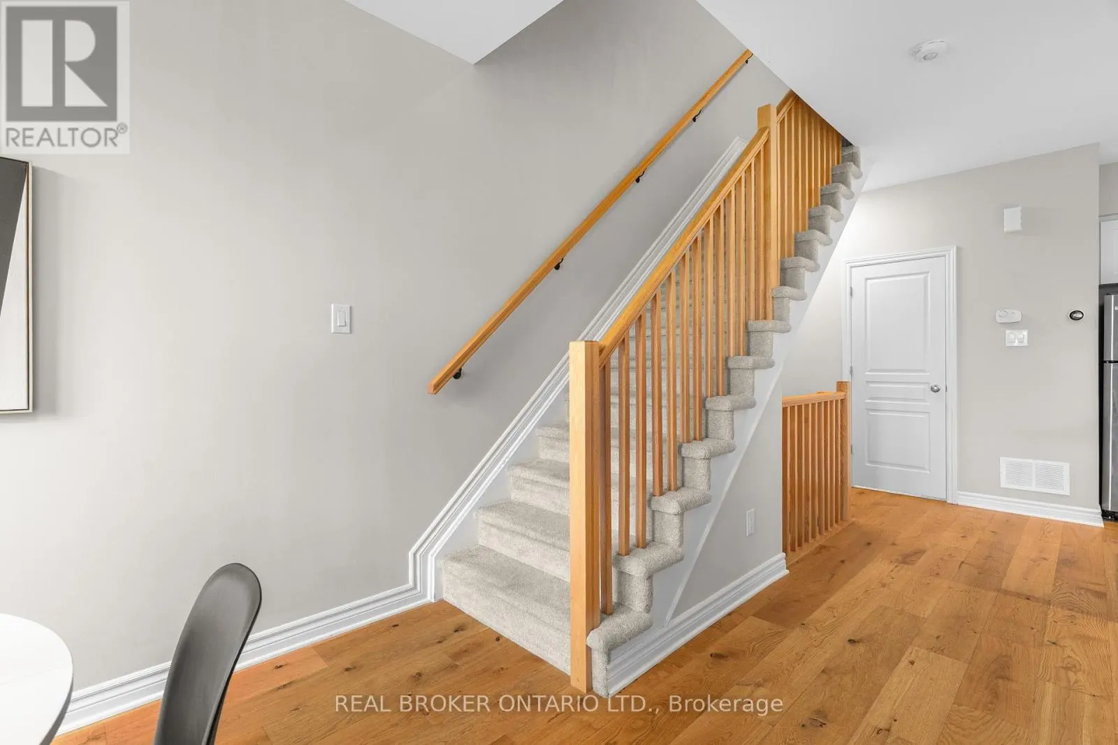 208 POPLIN STREET