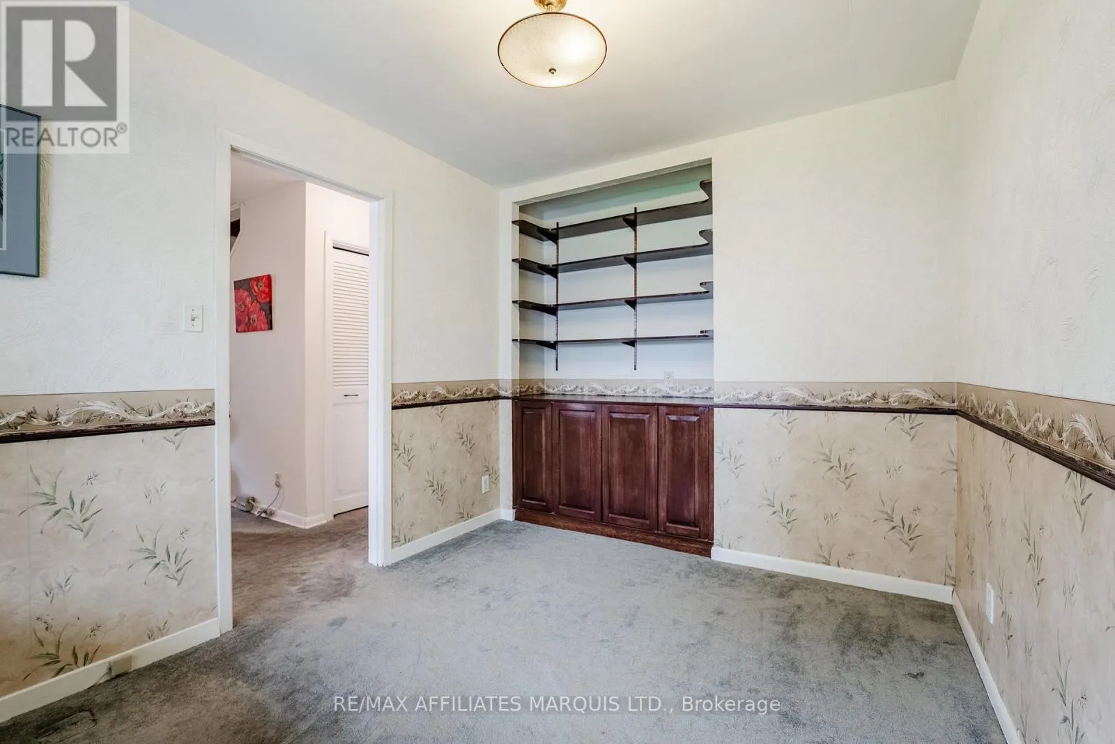 1610 CHARLES STREET