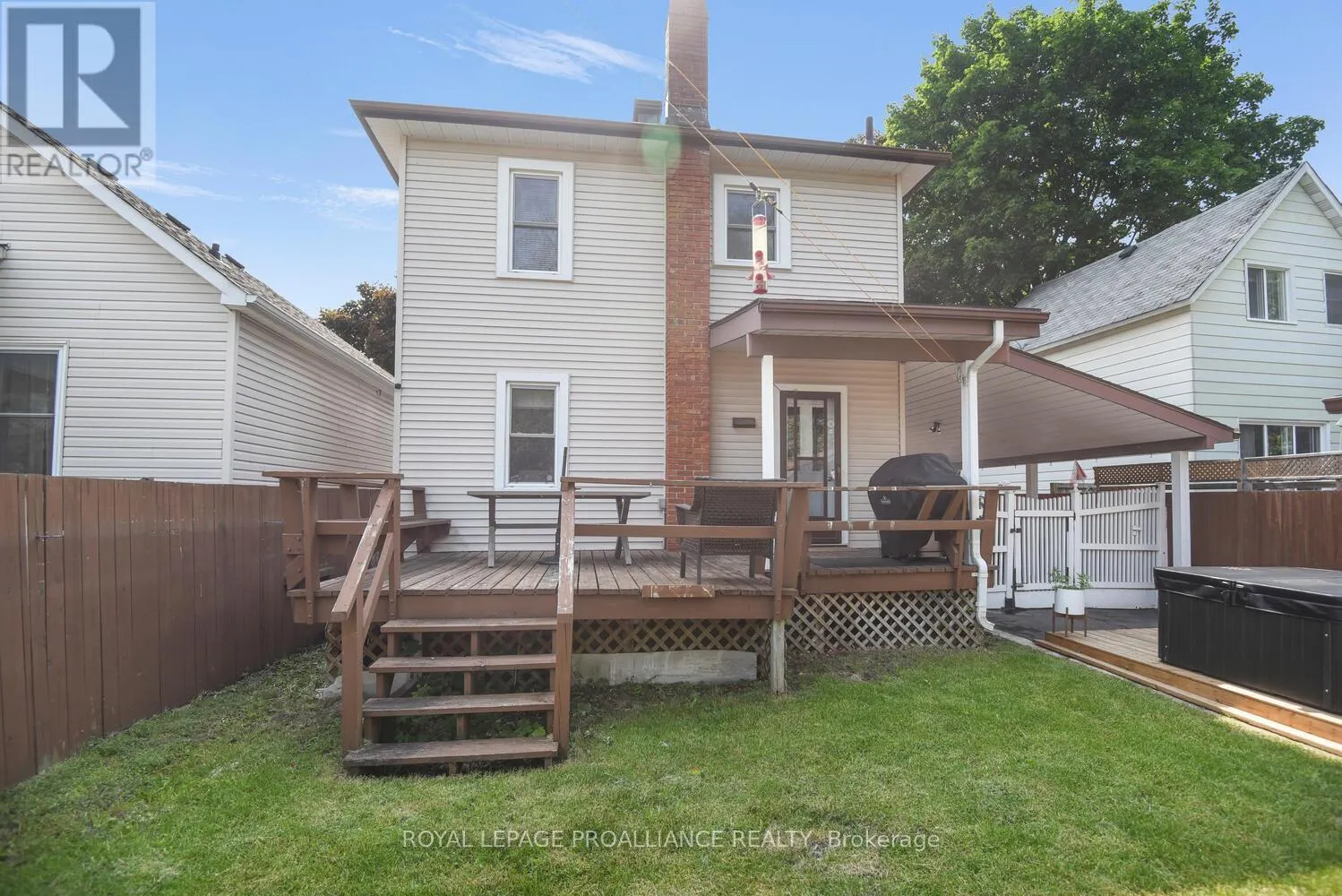 507 ADOLPHUS STREET