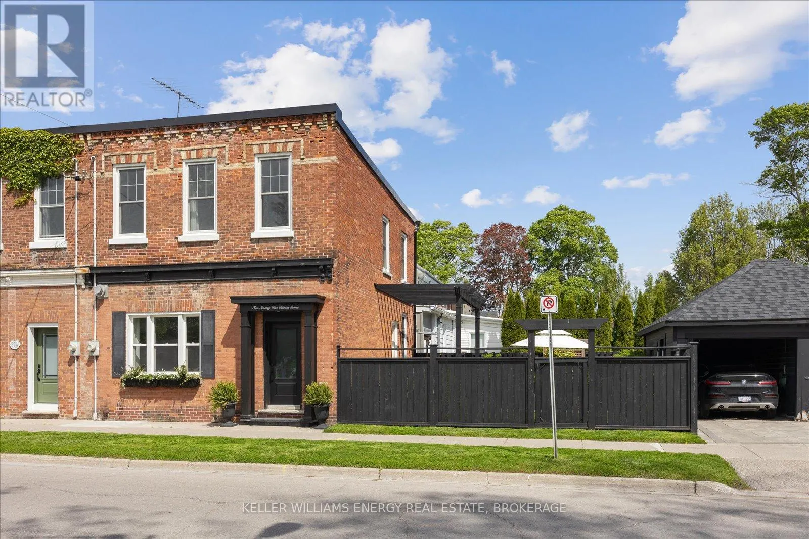 272 RIDOUT STREET