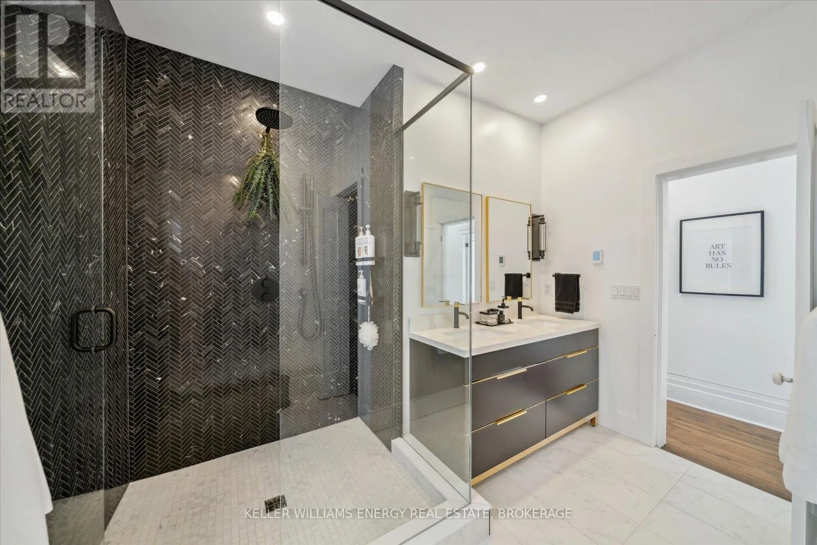 272 RIDOUT STREET