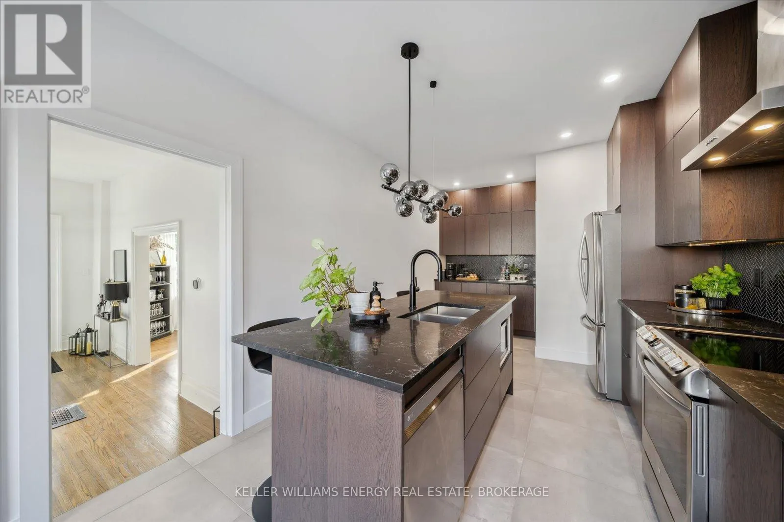 272 RIDOUT STREET