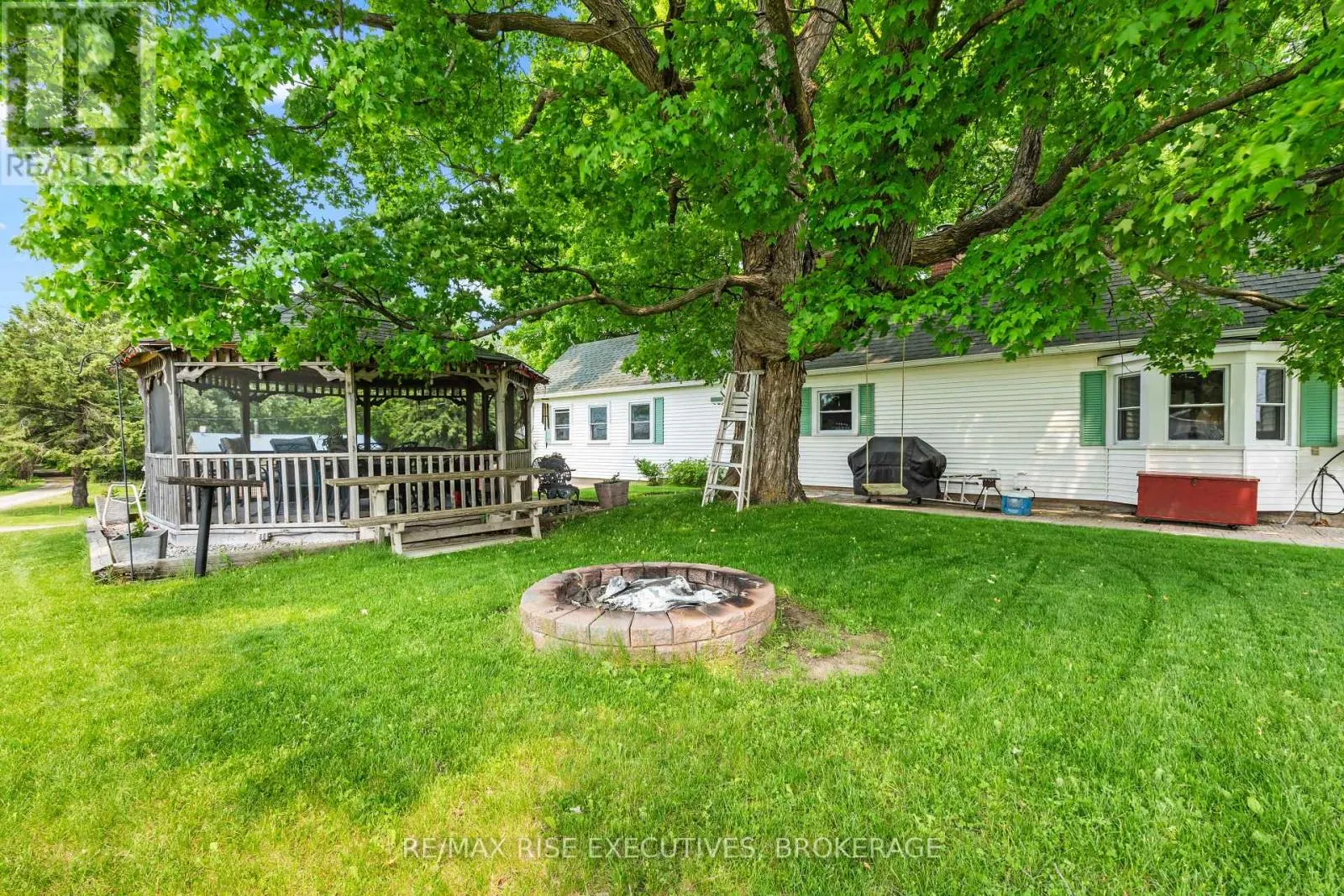 204 R33 ROAD N