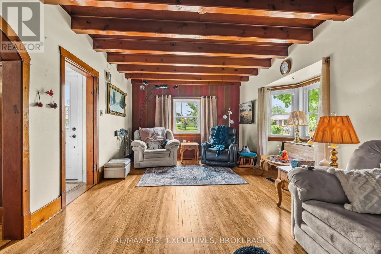 204 R33 ROAD N
