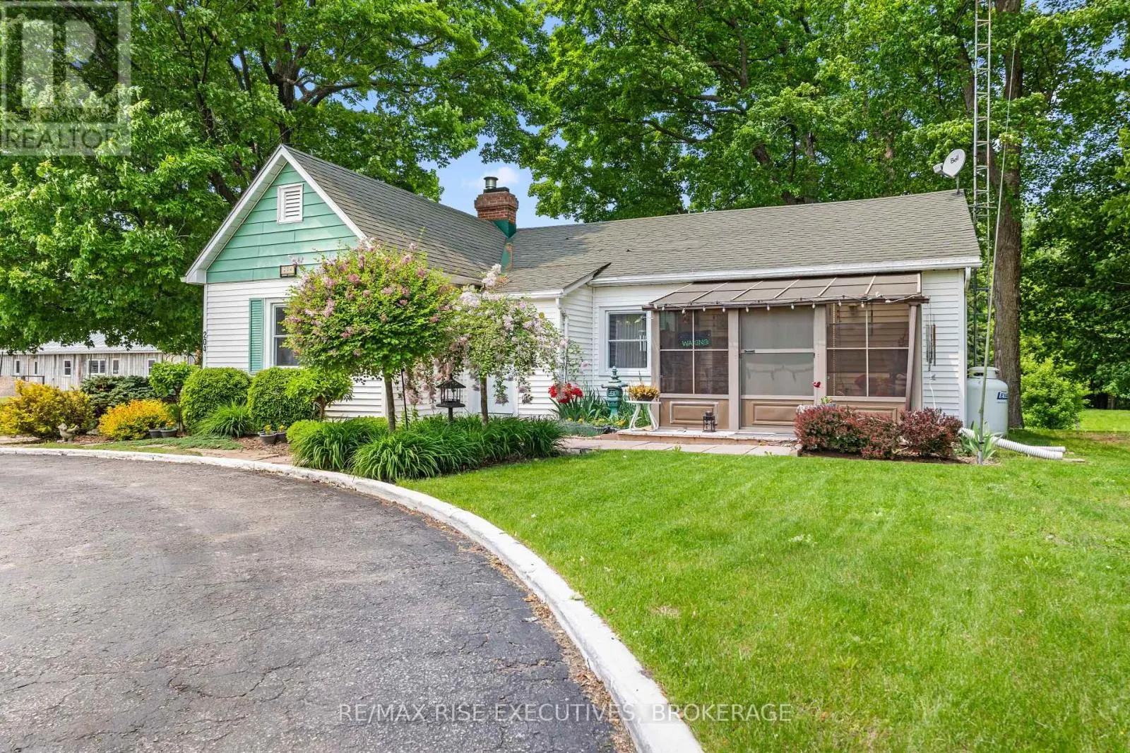 204 R33 ROAD N