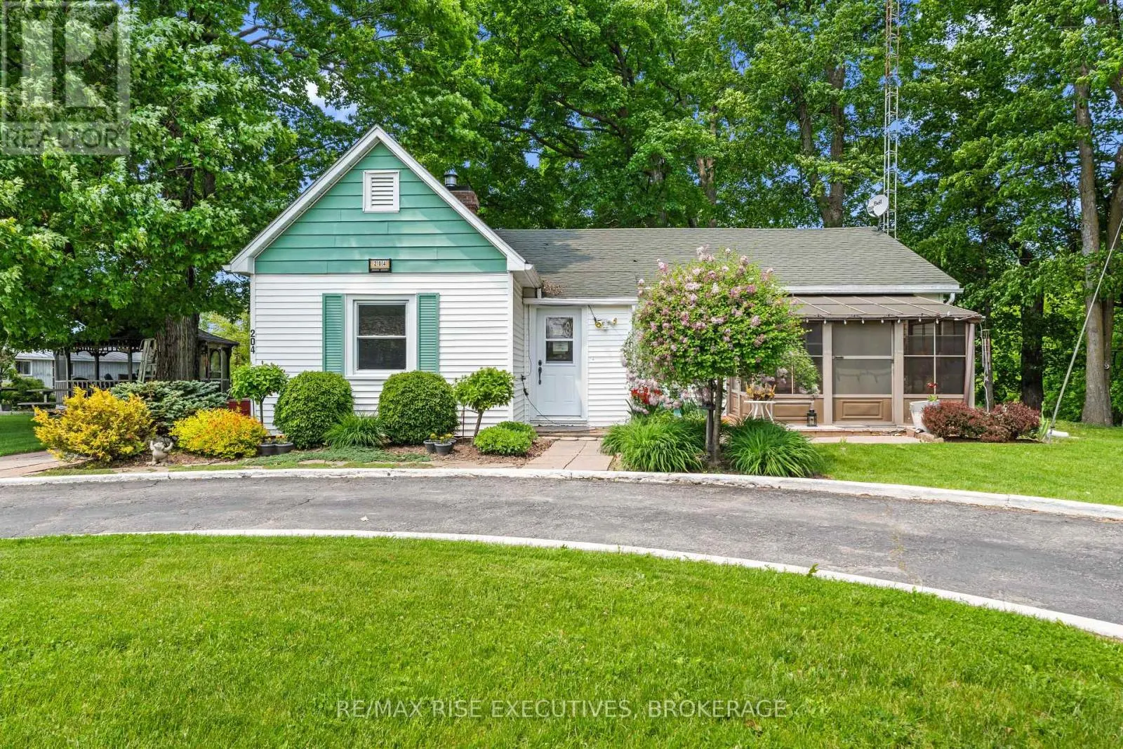 204 R33 ROAD N