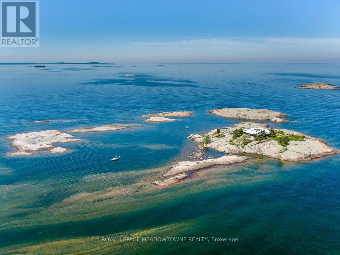 2 3700 THE TABLE ROCK ISLANDS