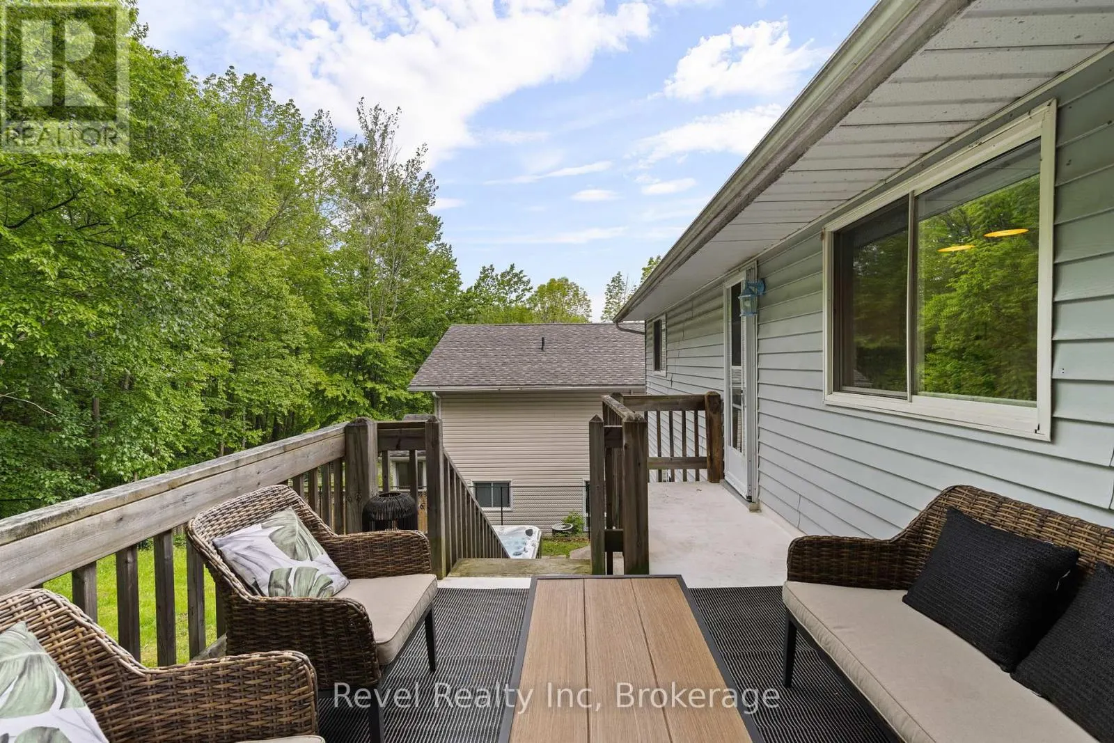 35 MACKLAIM DRIVE