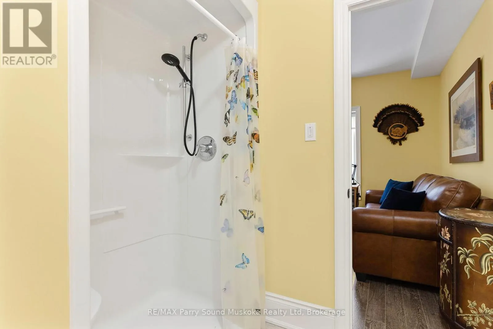 303 - 11B SALT DOCK ROAD, #303