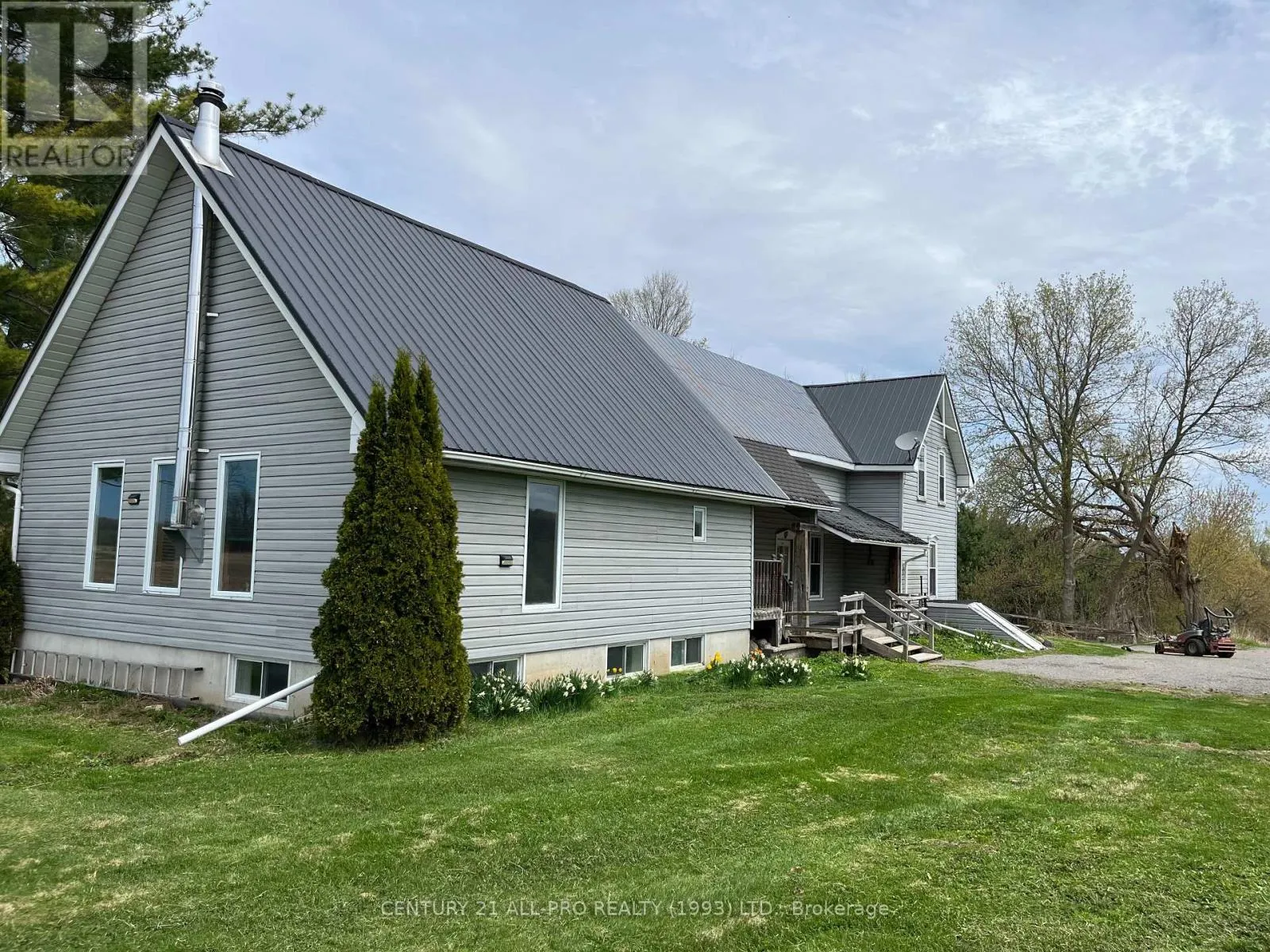 426 GOODFELLOW ROAD