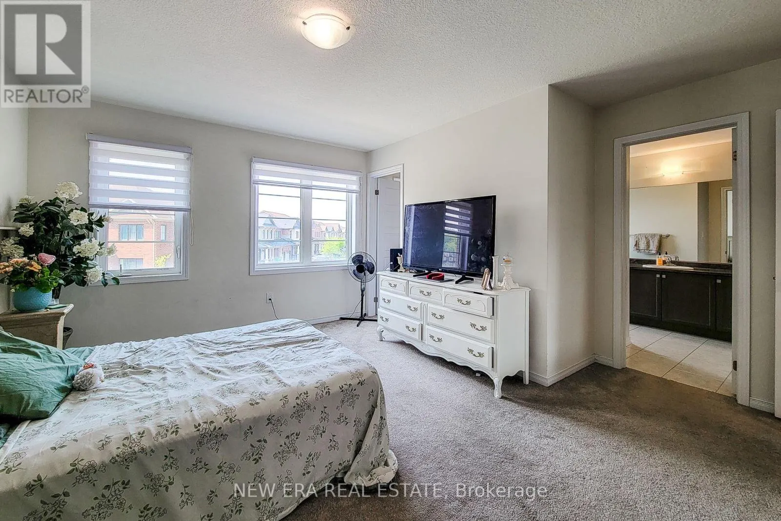 65 CACTUS CRESCENT