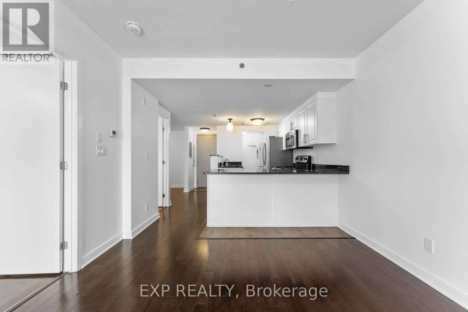 403 - 456 KING EDWARD AVENUE