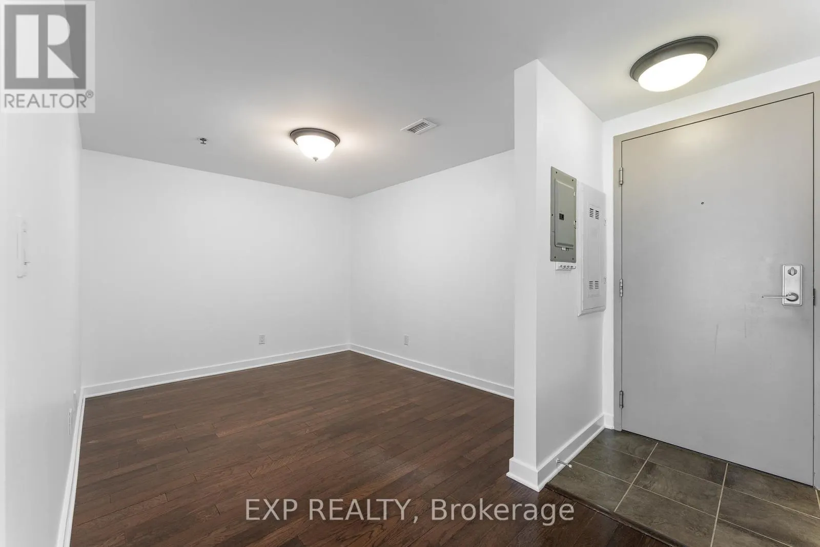 403 - 456 KING EDWARD AVENUE