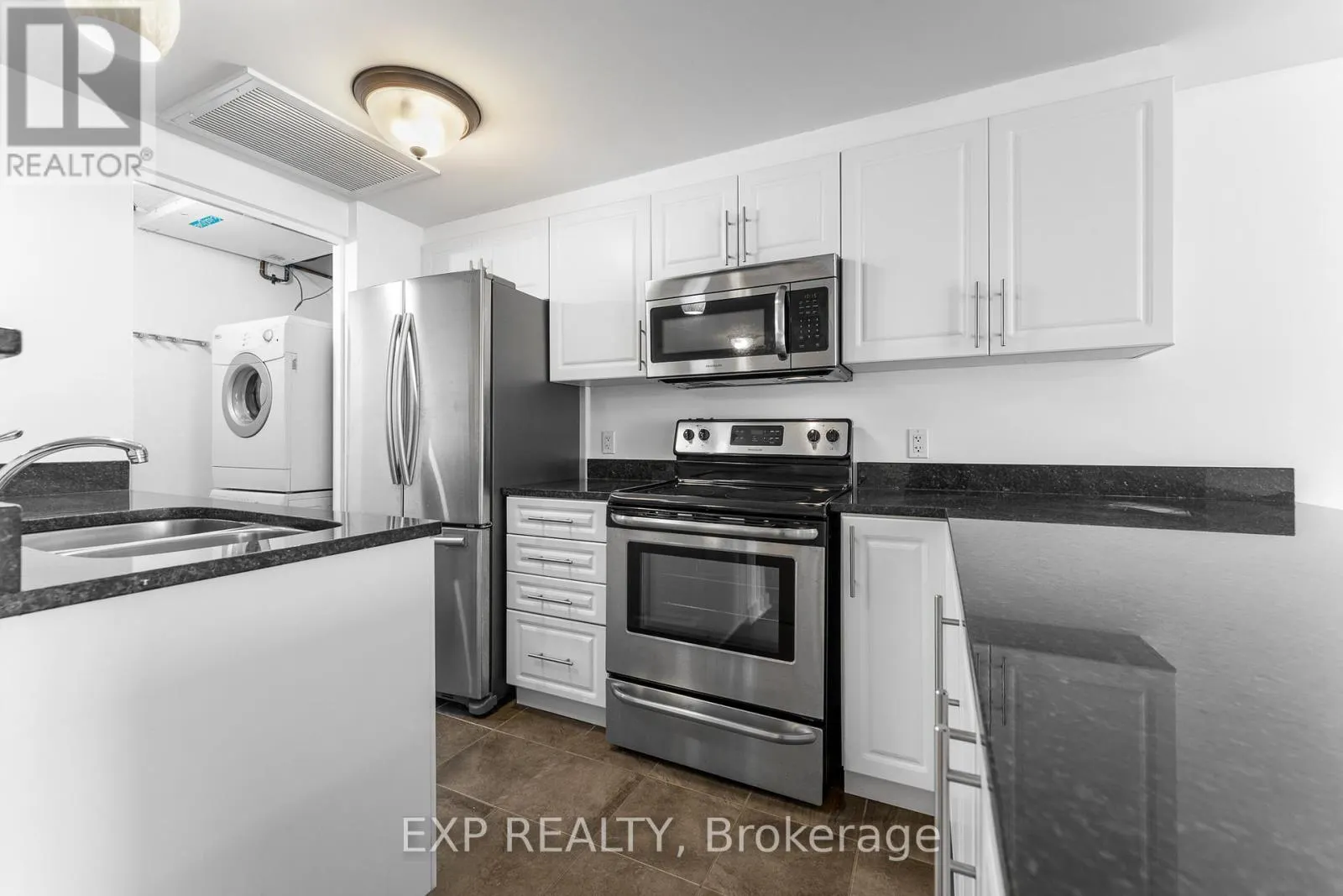 403 - 456 KING EDWARD AVENUE