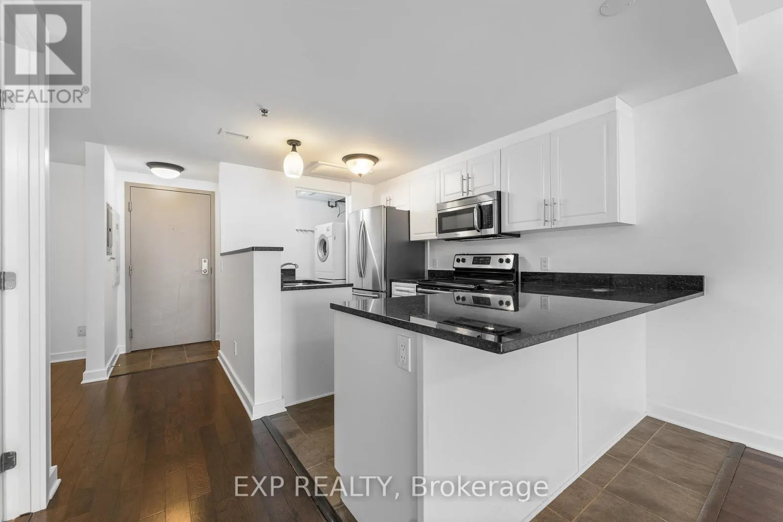 403 - 456 KING EDWARD AVENUE