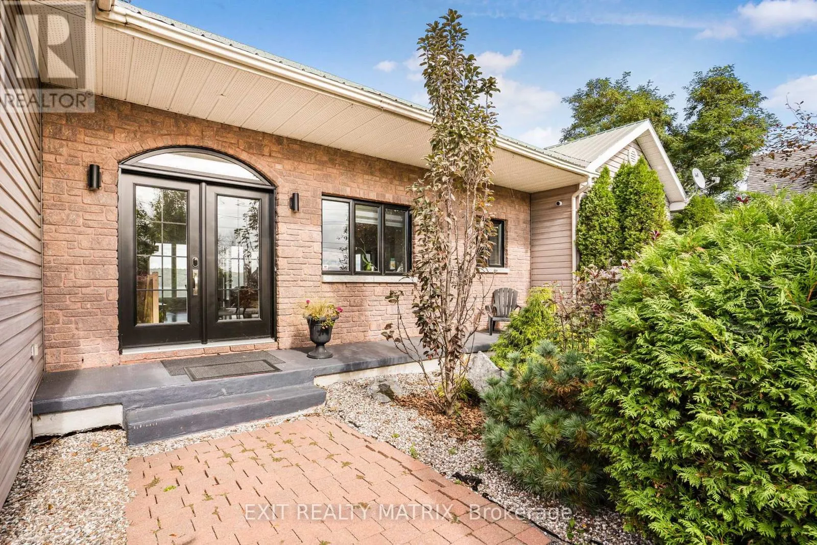 1624 BAY ROAD