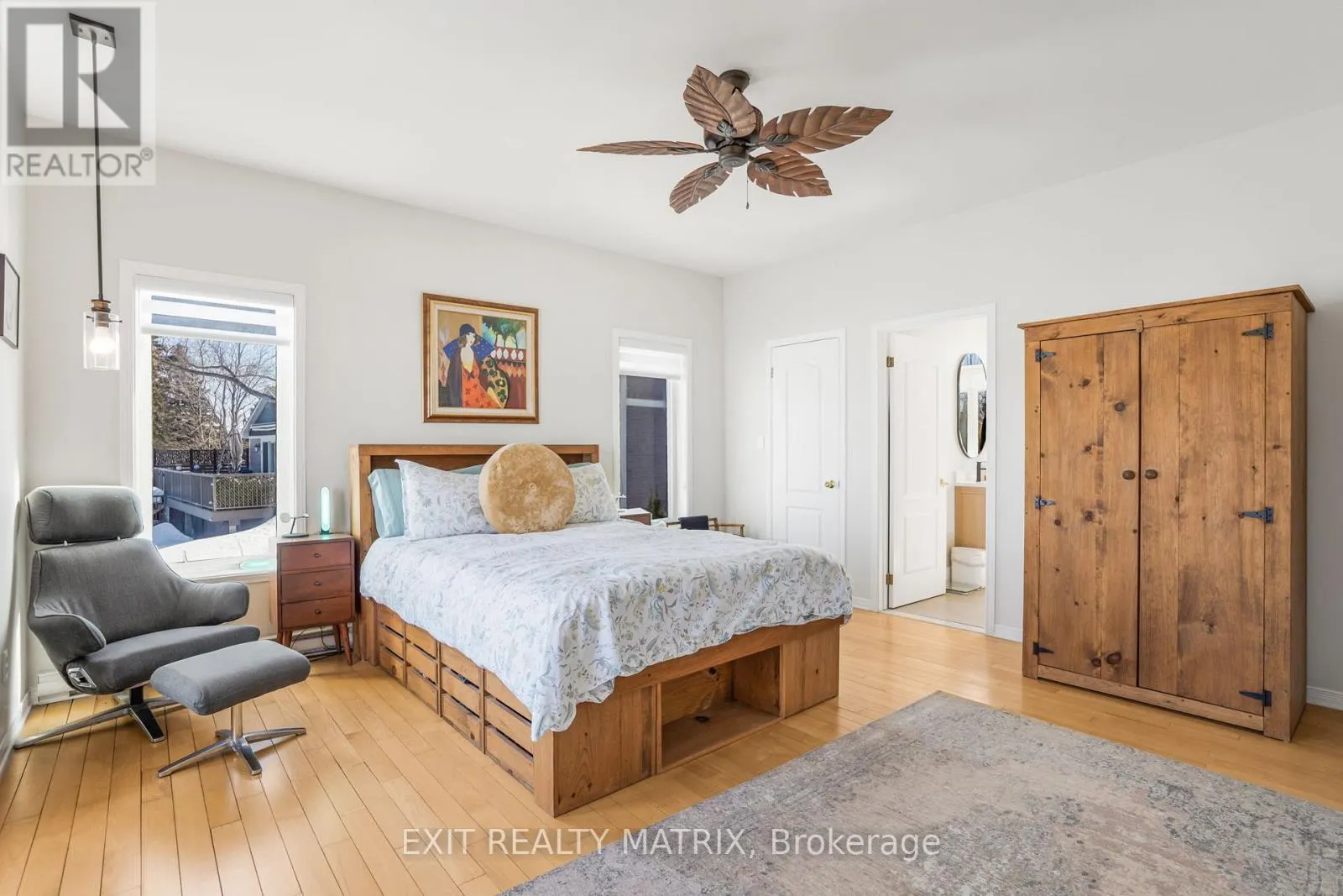 1624 BAY ROAD