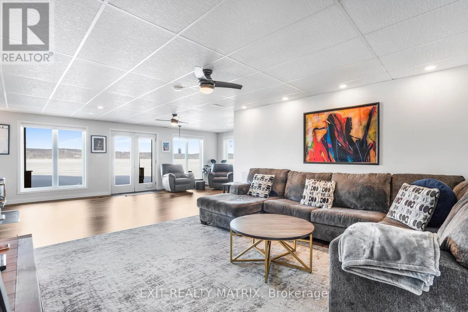 1624 BAY ROAD