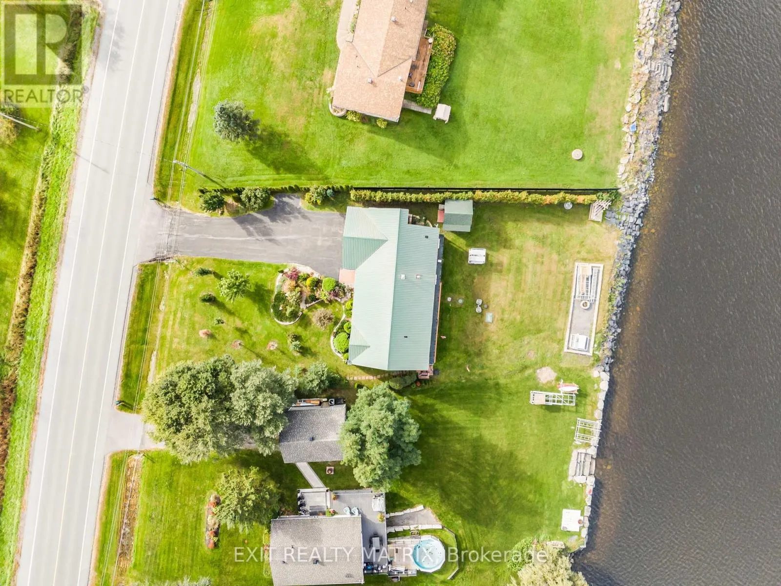 1624 BAY ROAD