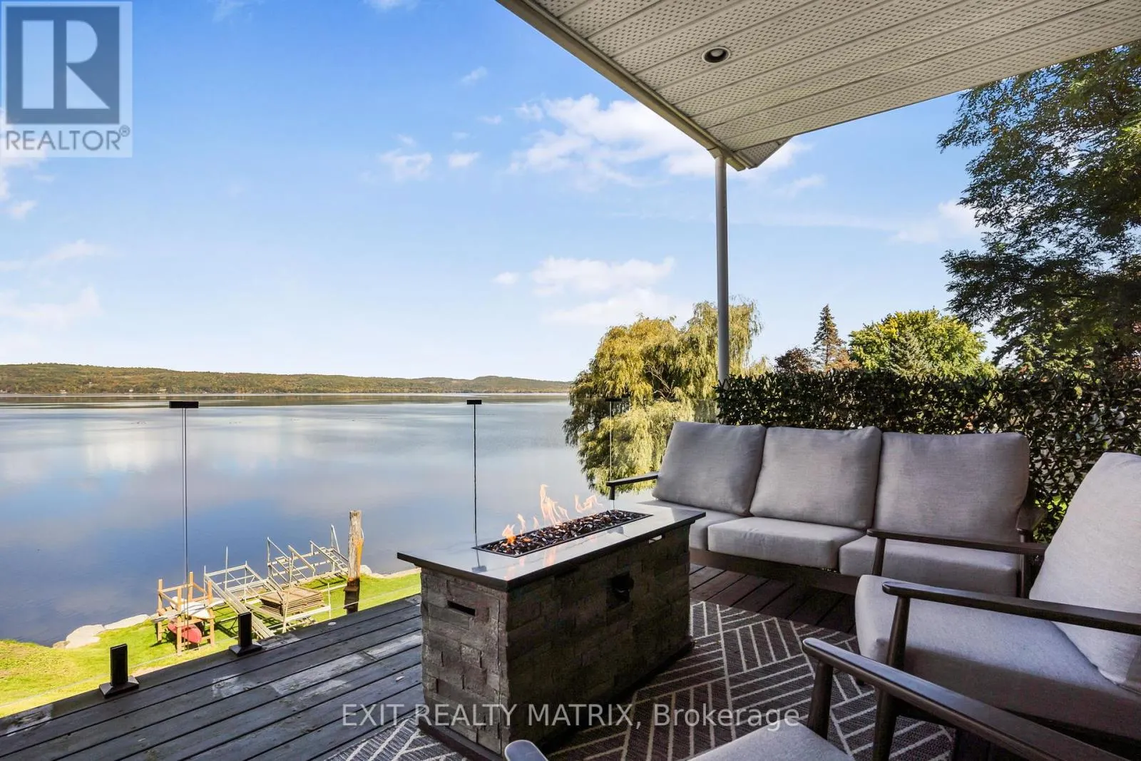 1624 BAY ROAD