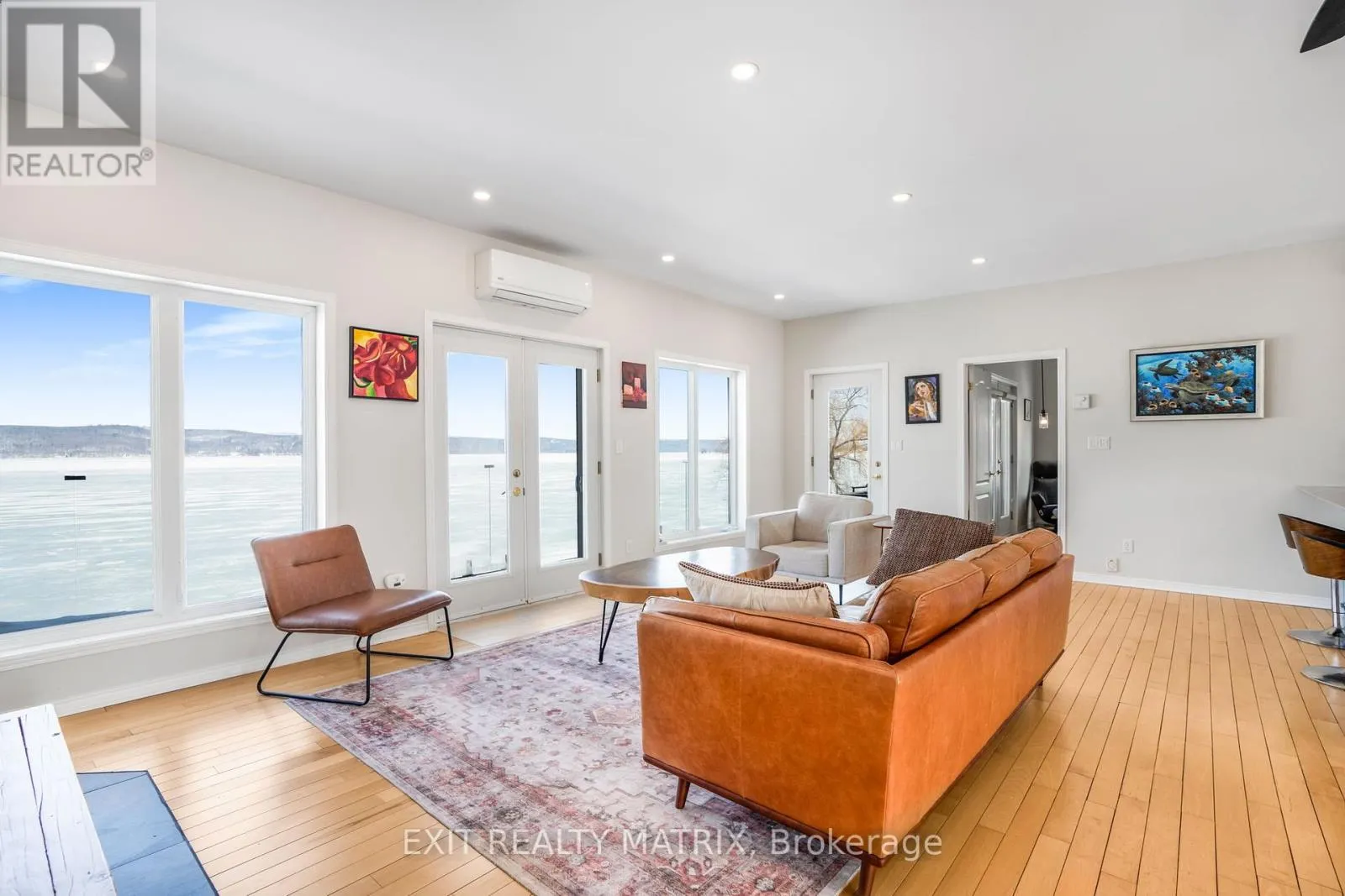 1624 BAY ROAD