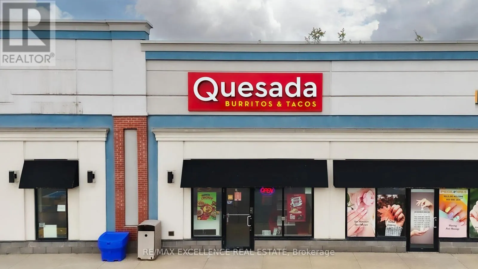 C410 - 80 DUNDAS STREET E