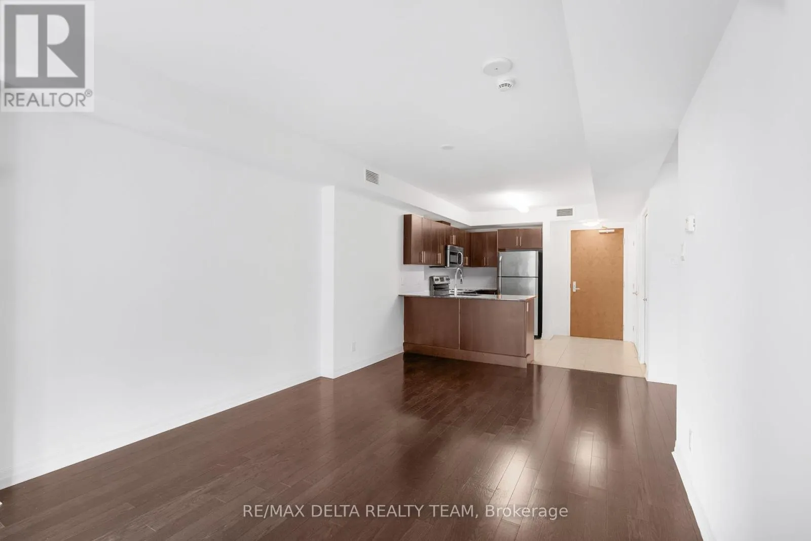 403 - 242 RIDEAU STREET
