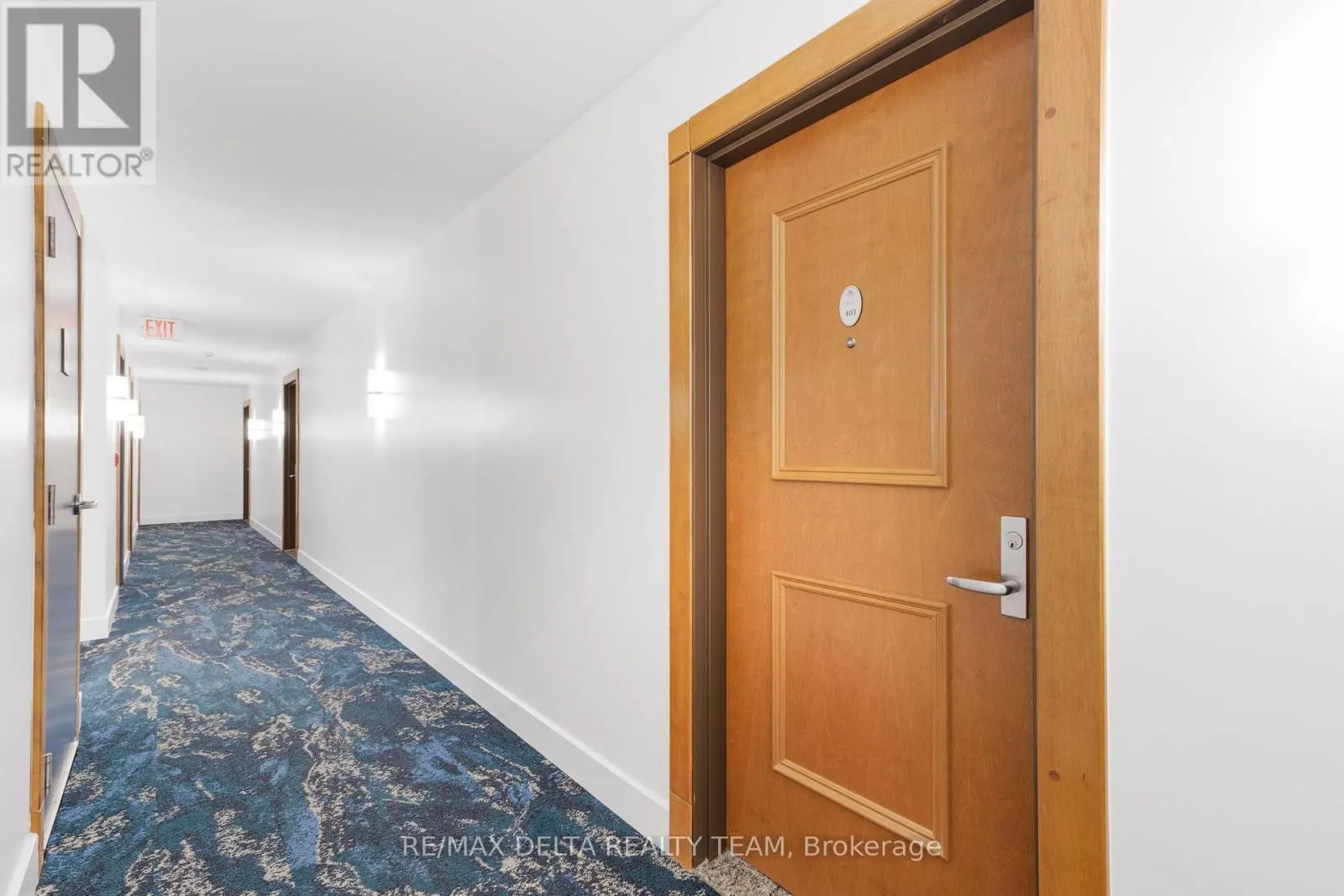 403 - 242 RIDEAU STREET