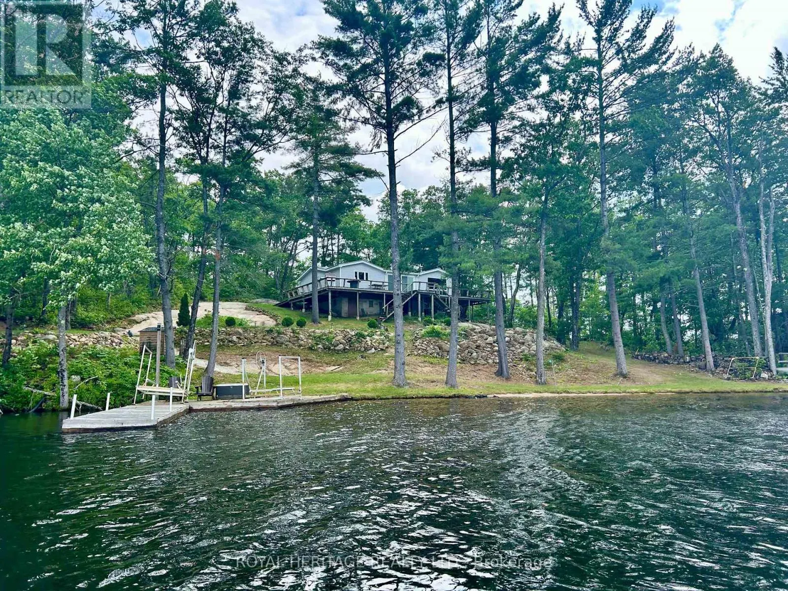385 ISLAND 38
