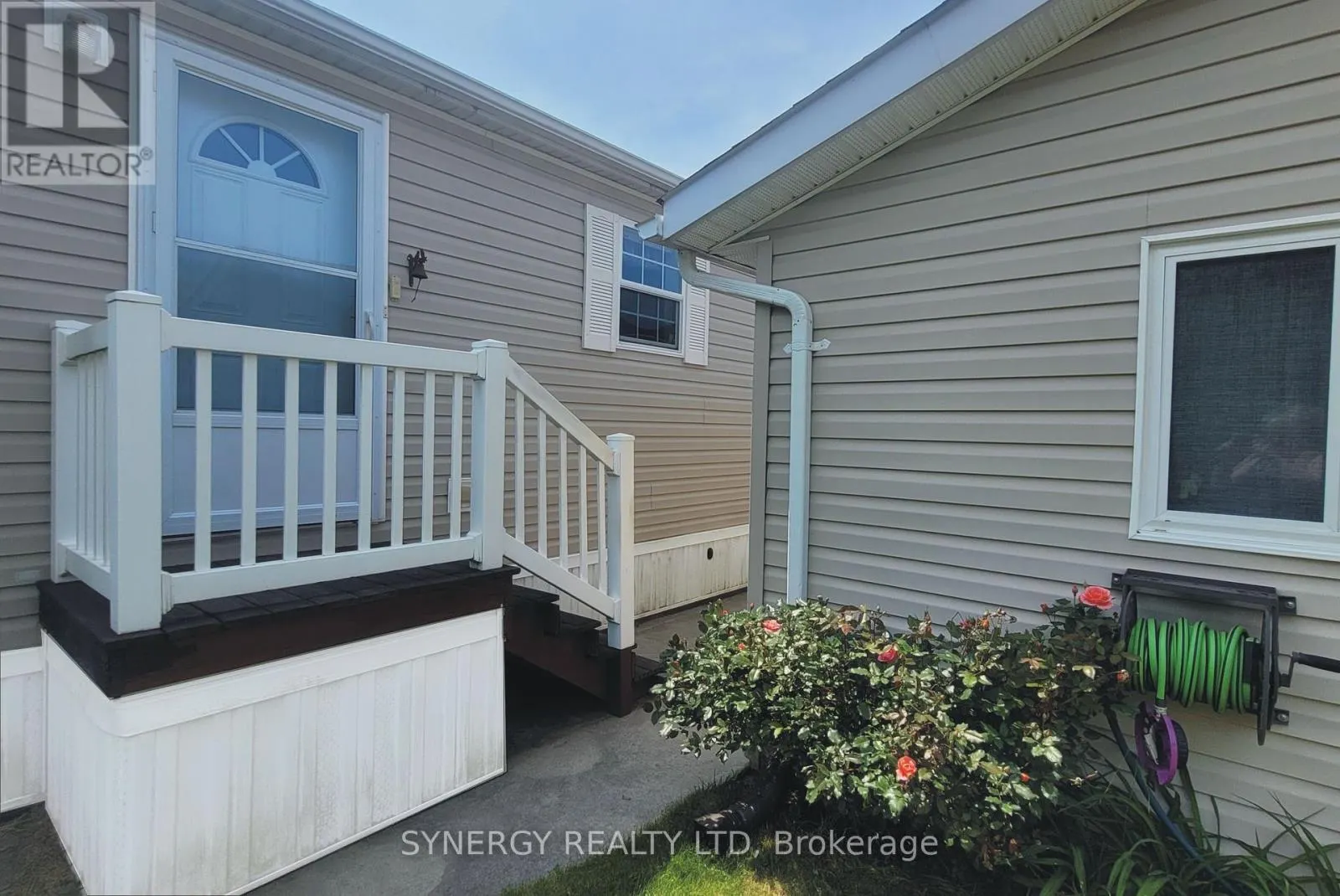 461 RICHARD CRESCENT