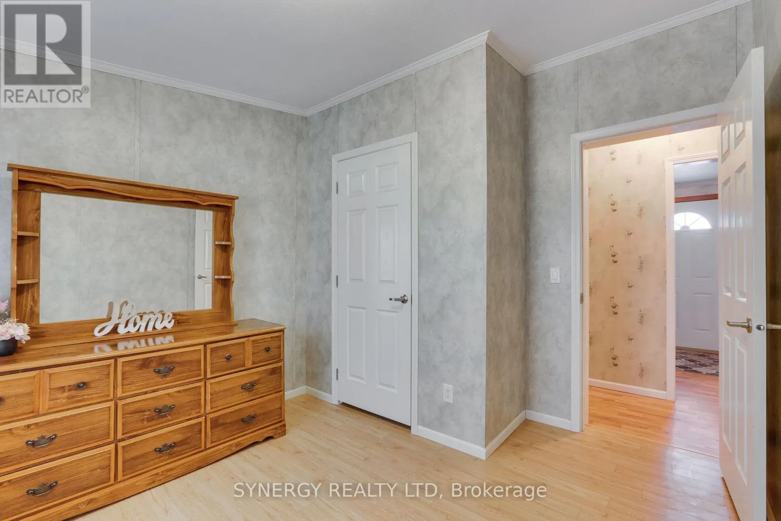 461 RICHARD CRESCENT