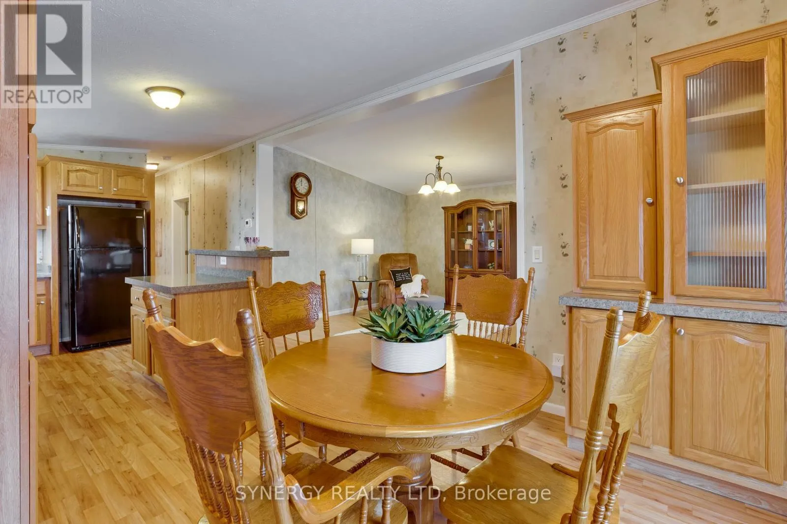 461 RICHARD CRESCENT