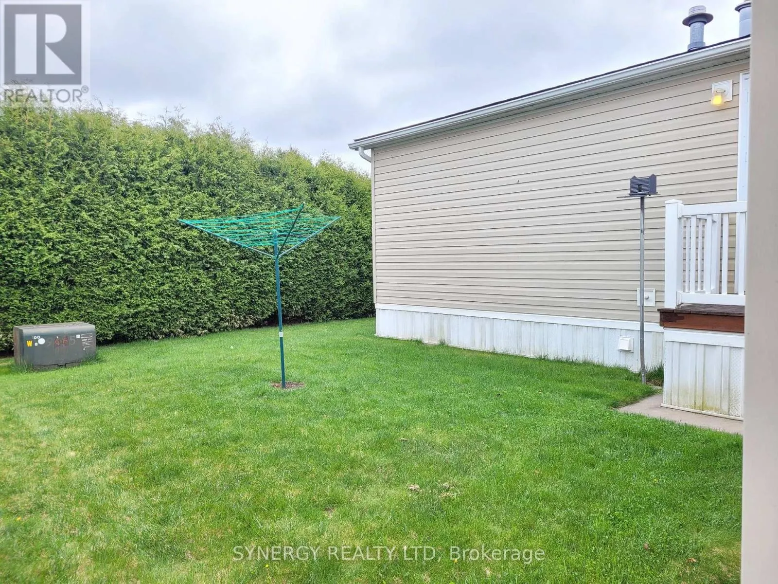 461 RICHARD CRESCENT