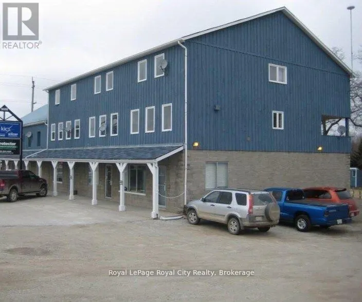 5551 HWY 6 N