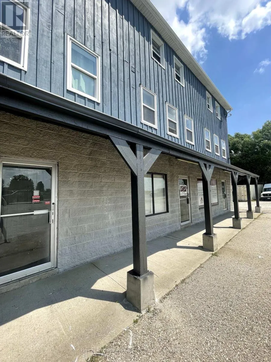 5551 HWY 6 N