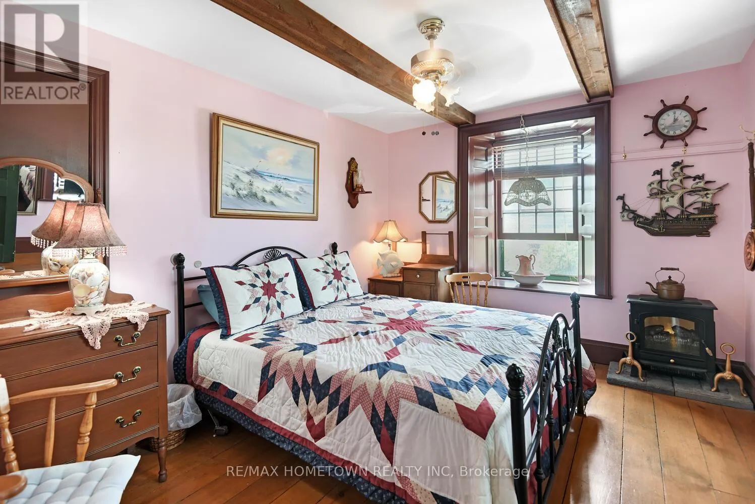 495 KING STREET W