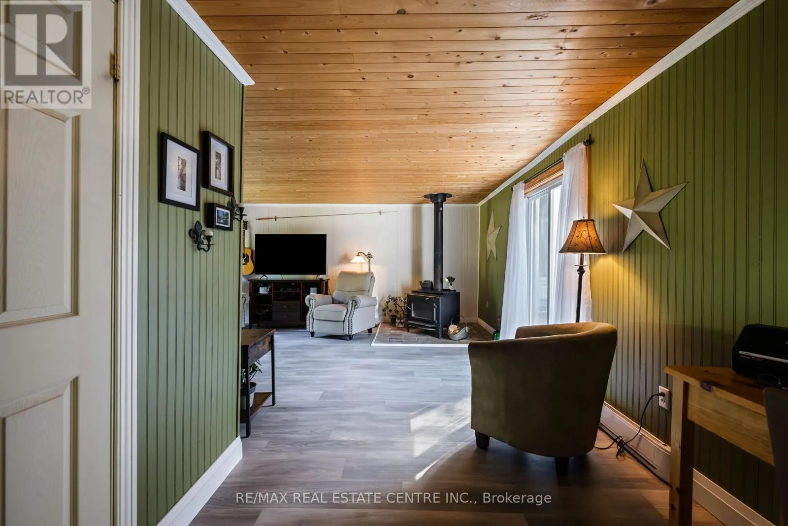 637217 PRINCE OF WALES ROAD