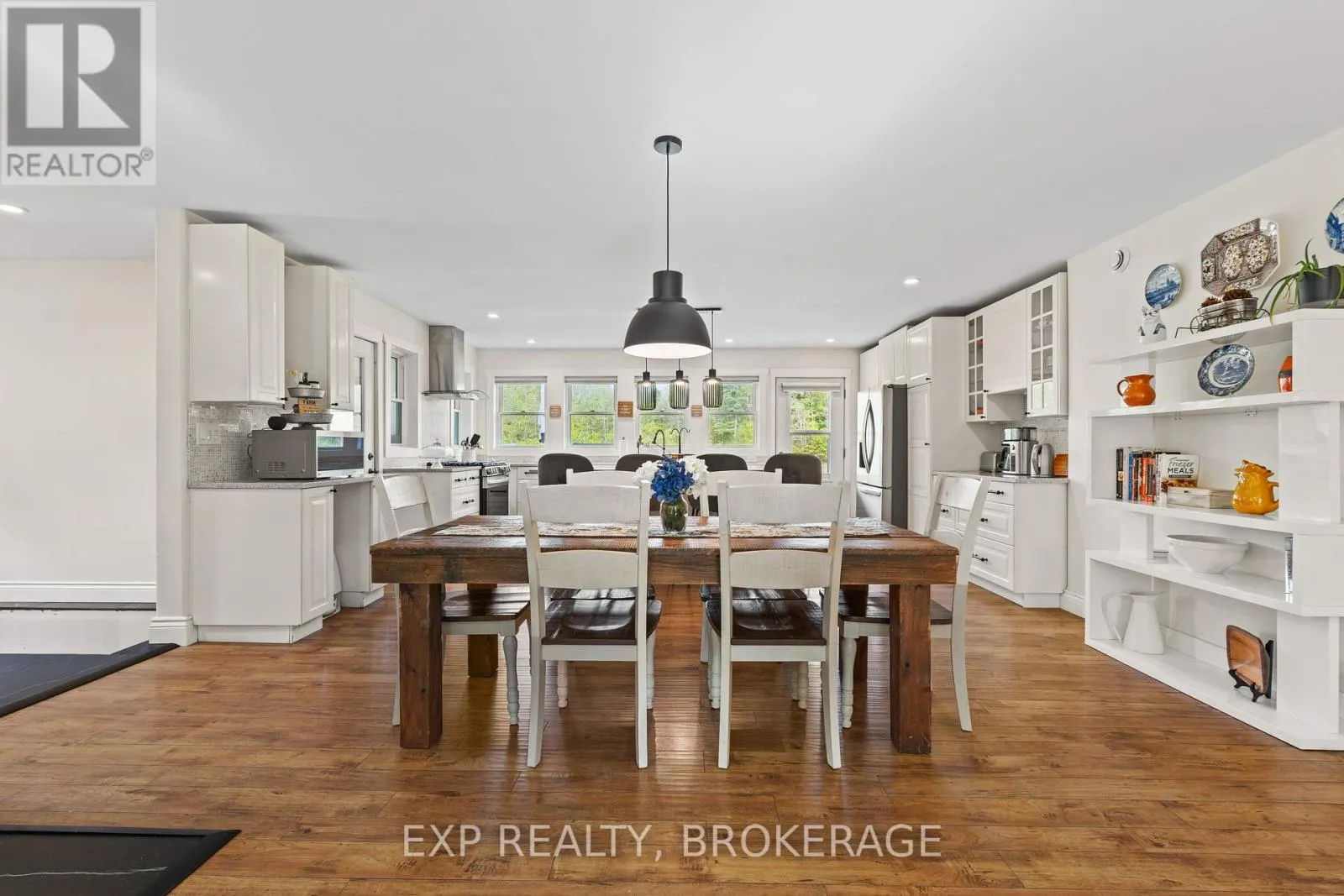 36 TRAVERSE LAKE LANE