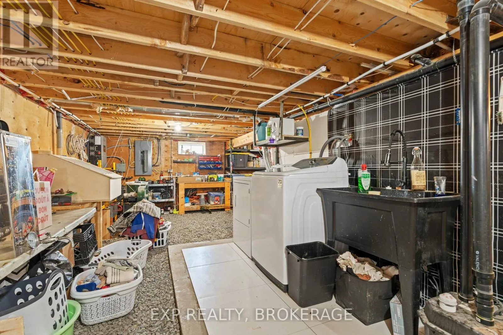 36 TRAVERSE LAKE LANE