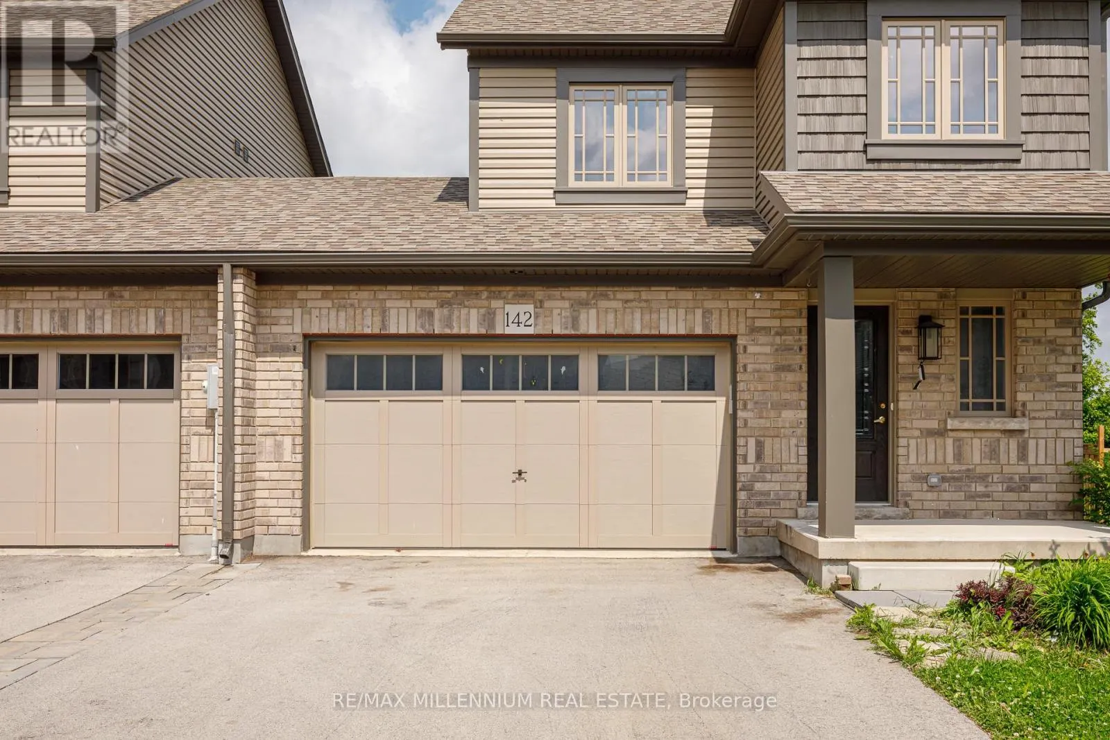 142 STONEBROOK WAY