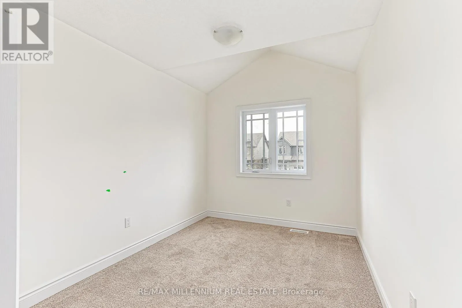 142 STONEBROOK WAY