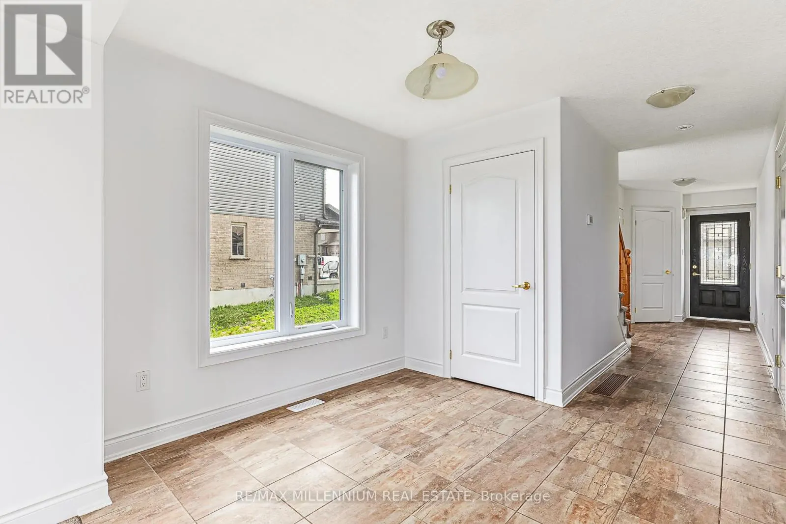 142 STONEBROOK WAY