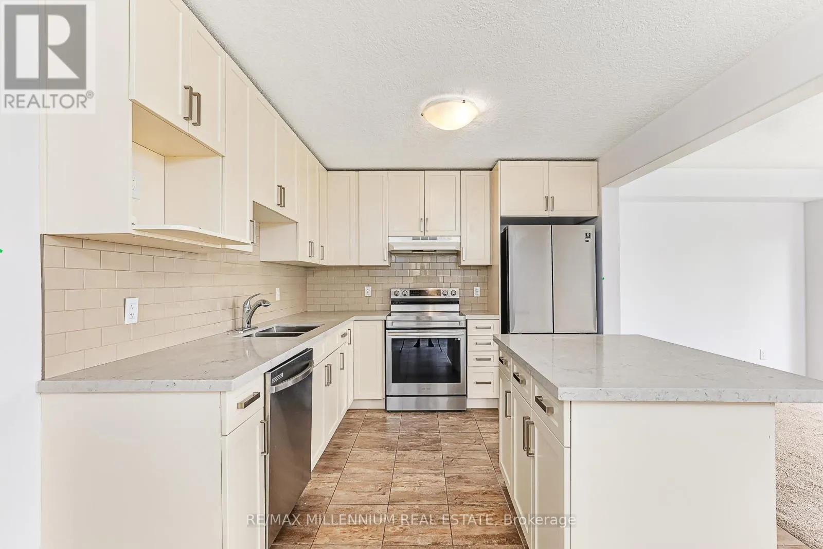 142 STONEBROOK WAY