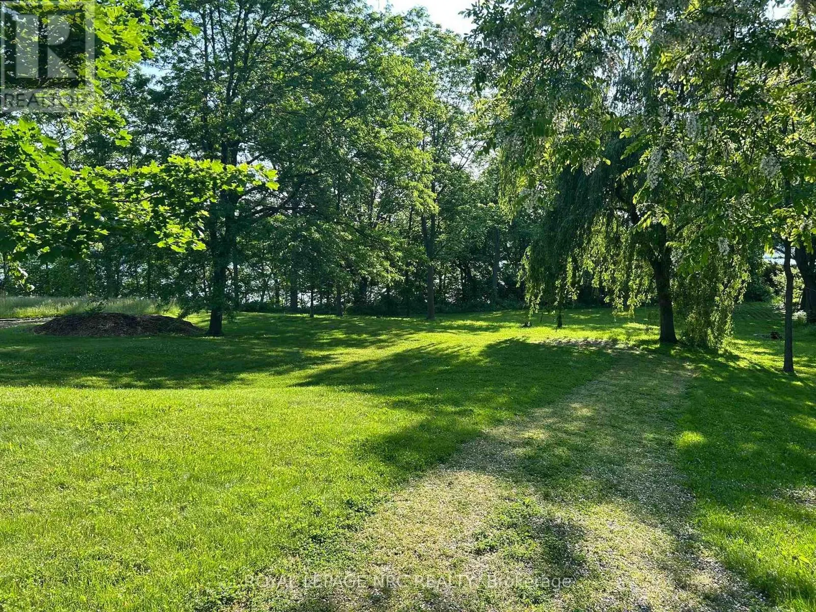 ES NIAGARA RIVER PKY ES PARKWAY